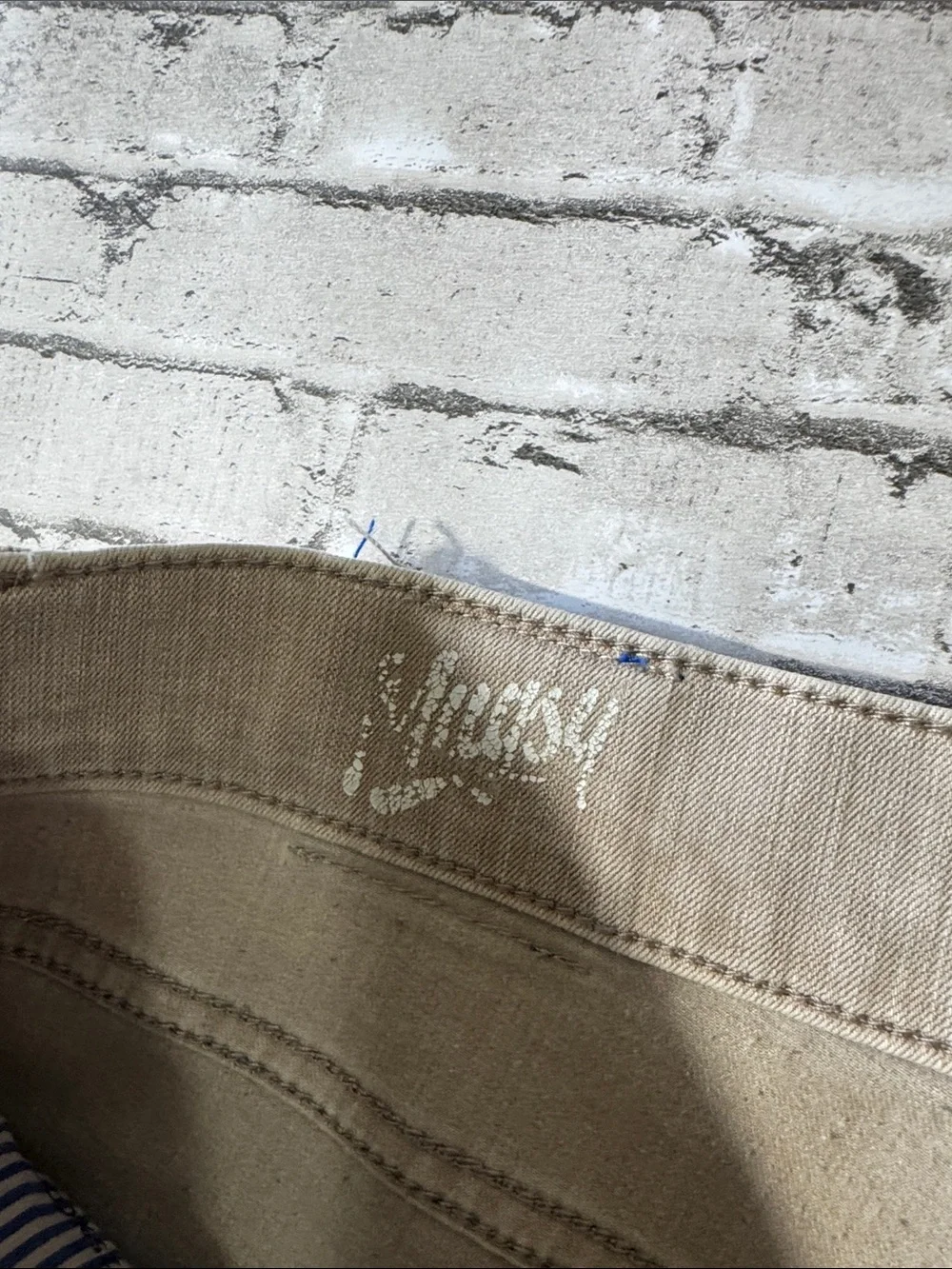 Mugsy mens 32x30 tan slim fit stretch denim jeans EUC